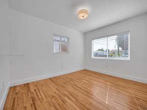 3551 NW 20th St, Miami FL 33142