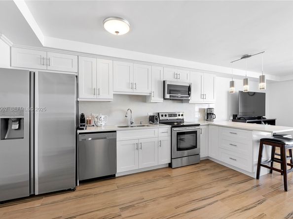 1800 Collins Ave 11B, Miami Beach FL 33139