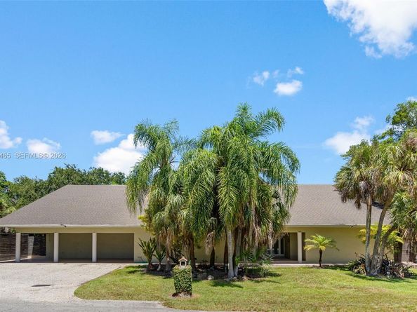 7997 SW 76th Avenue, Miami FL 33143