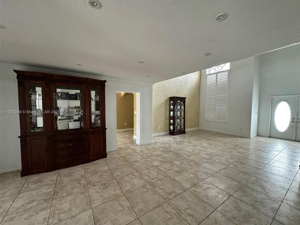 16335 SW 93rd St, Miami FL 33196