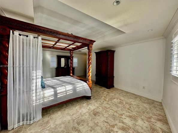 16335 SW 93rd St, Miami FL 33196