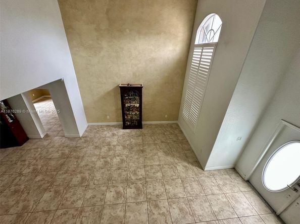 16335 SW 93rd St, Miami FL 33196
