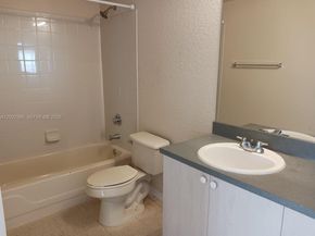 Undisclosed Address #A12002399, North Lauderdale FL 33068