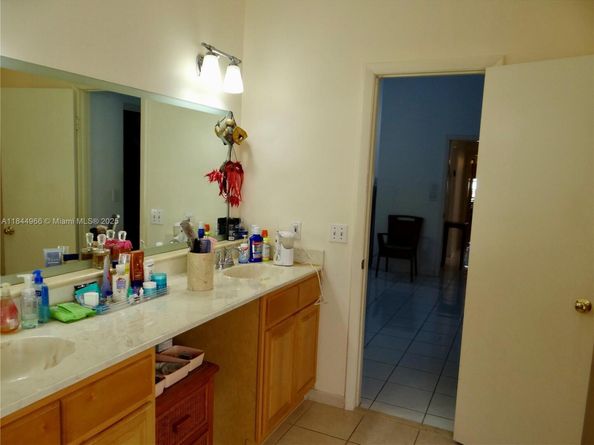 3500 Magellan Cir 714, Aventura FL 33180