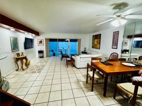 3500 Magellan Cir 714, Aventura FL 33180