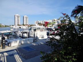 3500 Magellan Cir 714, Aventura FL 33180