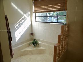 3500 Magellan Cir 714, Aventura FL 33180