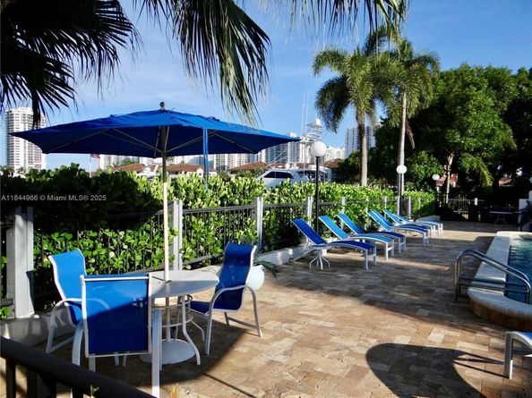 3500 Magellan Cir 714, Aventura FL 33180