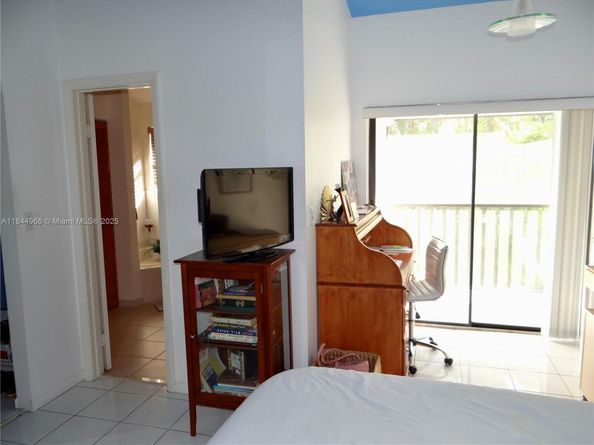 3500 Magellan Cir 714, Aventura FL 33180