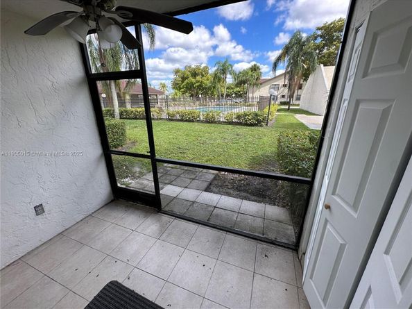 23442 SW 57th Ave 404, Boca Raton FL 33428