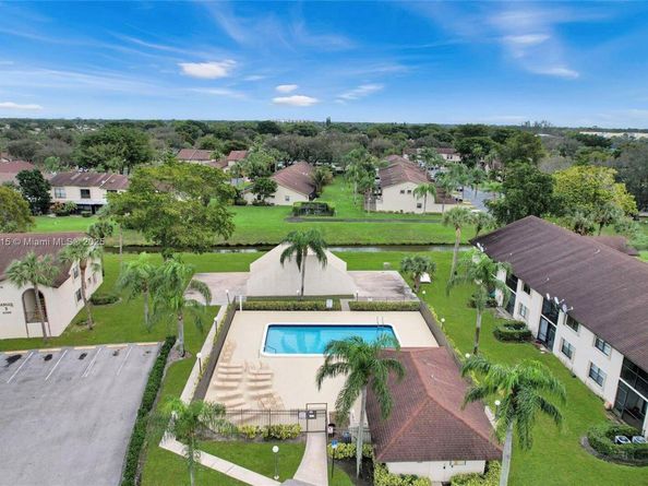 23442 SW 57th Ave 404, Boca Raton FL 33428