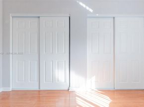 59 SE 3rd Ave, Hallandale Beach FL 33009