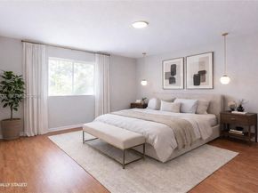 59 SE 3rd Ave, Hallandale Beach FL 33009