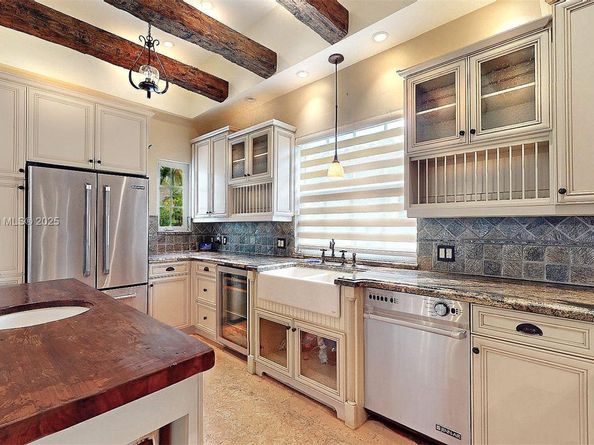 1111 Columbus Blvd, Coral Gables FL 33134