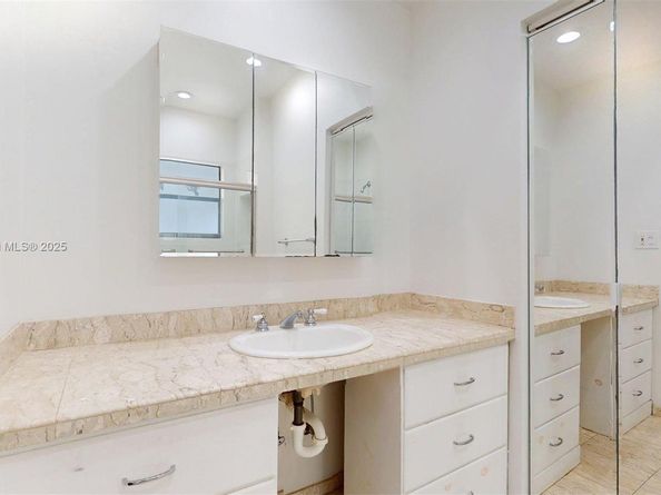 1111 Columbus Blvd, Coral Gables FL 33134