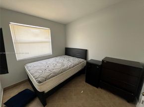 1885 NE 53rd St, Pompano Beach FL 33064