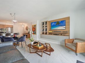325 S Biscayne Blvd 2515, Miami FL 33131