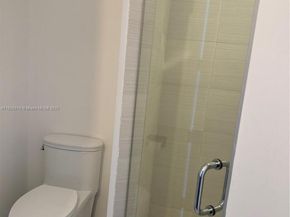 1010 SW 2nd Ave PH06, Miami FL 33130