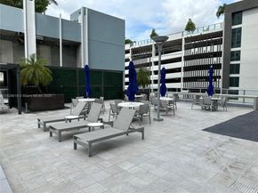 1010 SW 2nd Ave PH06, Miami FL 33130