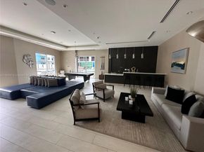 1010 SW 2nd Ave PH06, Miami FL 33130
