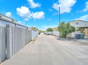 19328 NW 46th Ave, Miami Gardens FL 33055