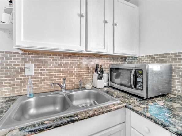 19328 NW 46th Ave, Miami Gardens FL 33055