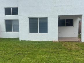 2771 W River Run Cir W, Miramar FL 33025