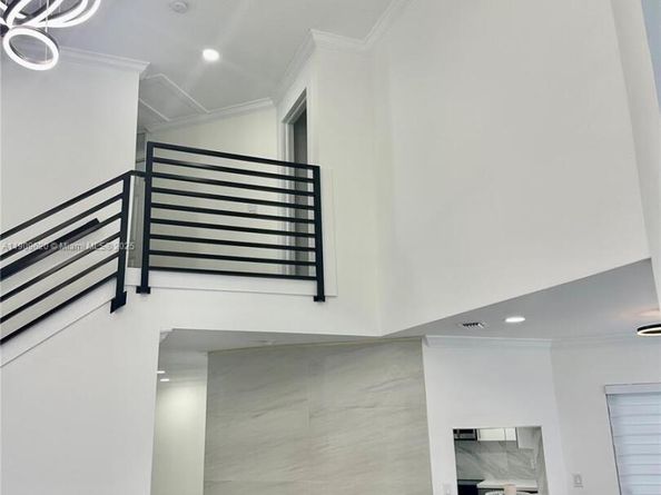 2771 W River Run Cir W, Miramar FL 33025