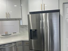 2771 W River Run Cir W, Miramar FL 33025