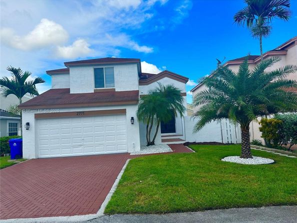 2771 W River Run Cir W, Miramar FL 33025
