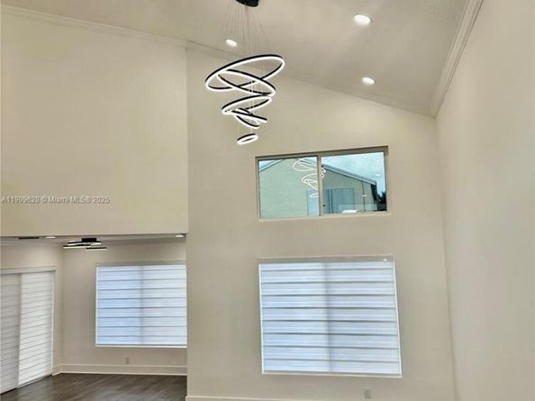 2771 W River Run Cir W, Miramar FL 33025