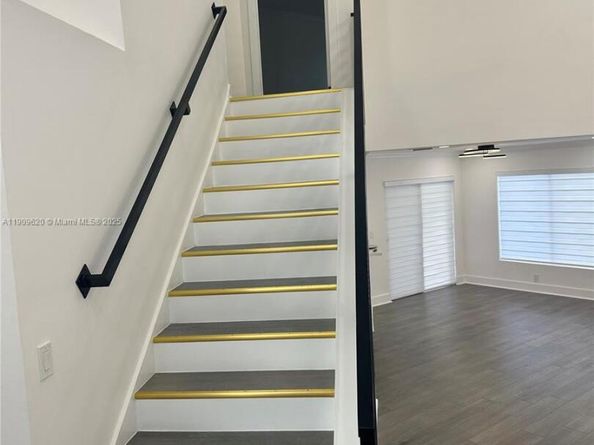 2771 W River Run Cir W, Miramar FL 33025