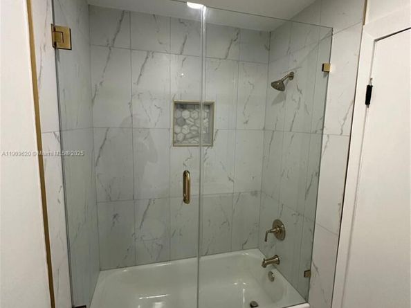 2771 W River Run Cir W, Miramar FL 33025