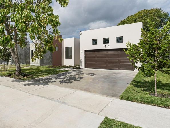 1515 SW 40th Ter, Fort Lauderdale FL 33317