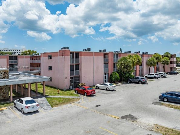 19825 SW 114th Ave 323, Miami FL 33157