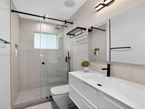 10740 SW 73rd Ct, Pinecrest FL 33156