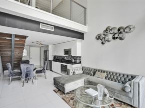 92 SW 3rd St 905, Miami FL 33130