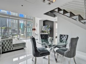 92 SW 3rd St 905, Miami FL 33130