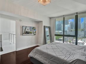 92 SW 3rd St 905, Miami FL 33130