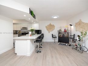 18890 NW 57 ave 210, Hialeah FL 33015