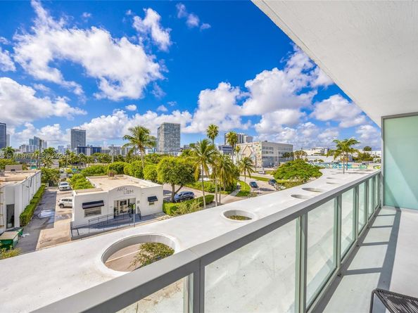 Undisclosed Address #A11876325, Miami FL 33137