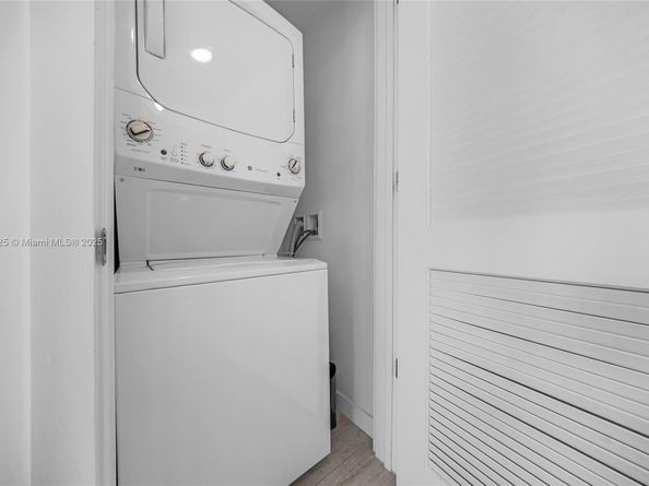 Undisclosed Address #A11876325, Miami FL 33137