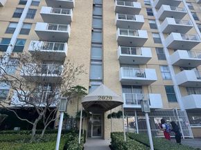 2020 NE 135th St 811, North Miami FL 33181