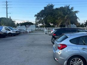 2020 NE 135th St 811, North Miami FL 33181