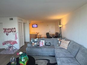 2020 NE 135th St 811, North Miami FL 33181