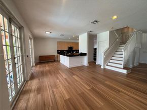 1653 Winterberry Ln, Weston FL 33327