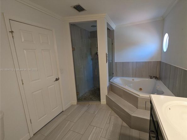 16005 Opal Creek Dr, Weston FL 33331