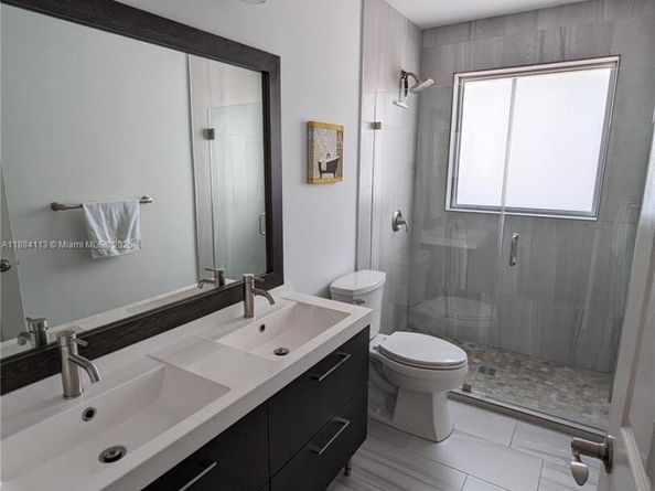 16005 Opal Creek Dr, Weston FL 33331
