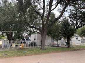 401 NW 81st St, Miami FL 33150