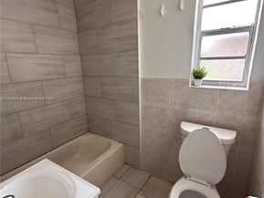 401 NW 81st St, Miami FL 33150